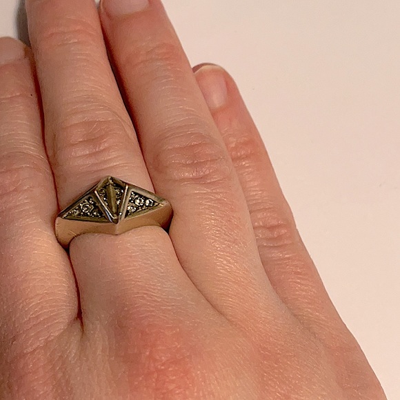 Sam Edelman ring - Picture 3 of 5